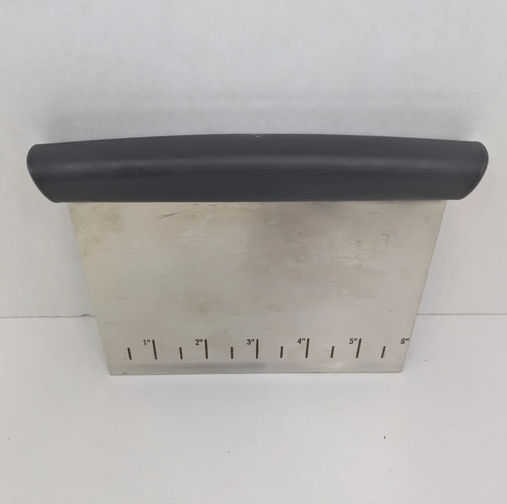 Williams Sonoma Soft Touch Bench Scraper